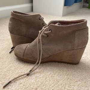 Tom’s Womens Kala Desert Wedges